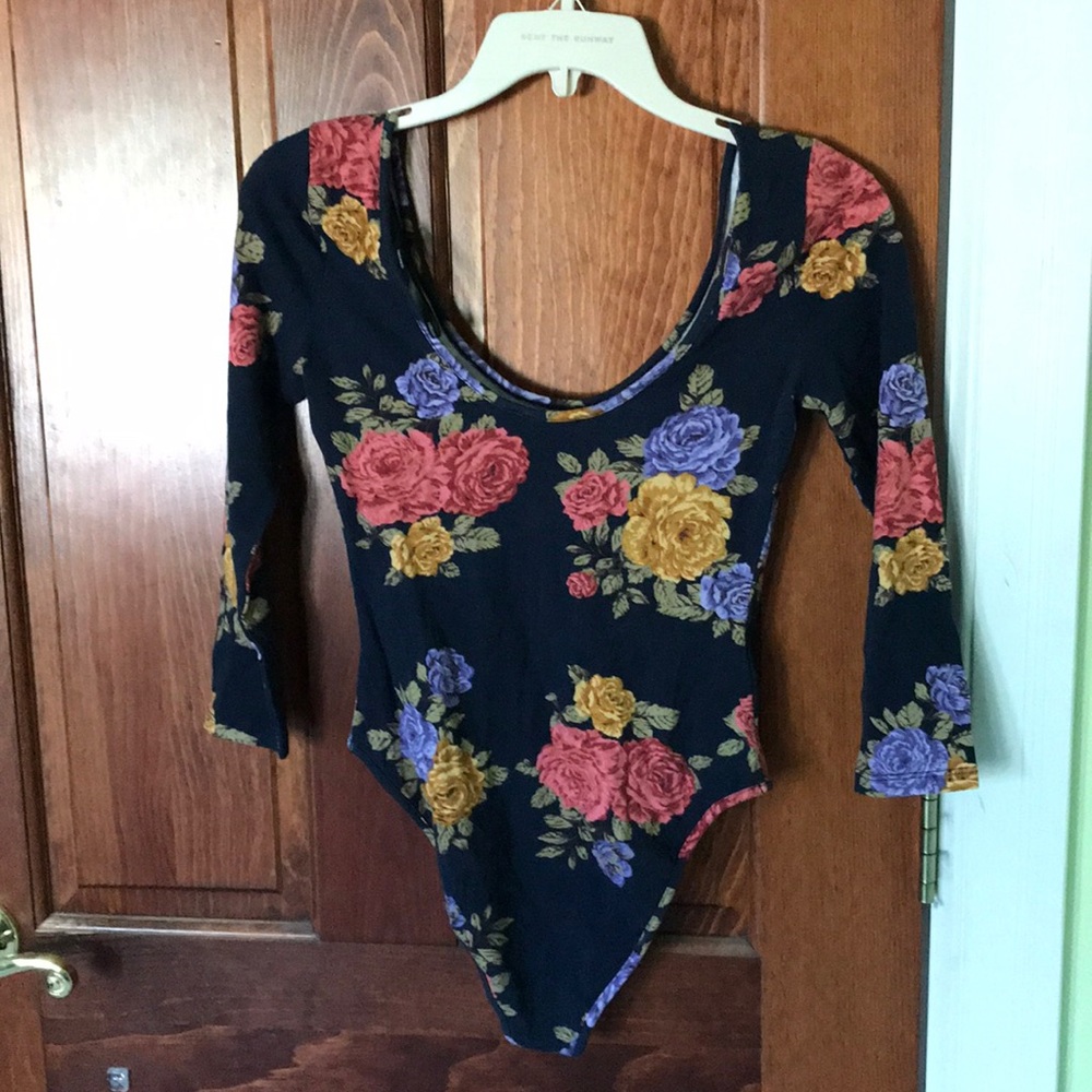 Floral body suit- NEVER WORN BEFORE